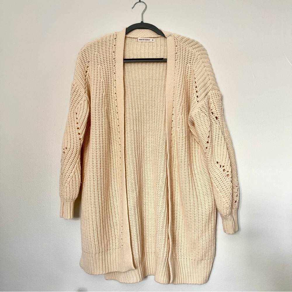 Moon & Madison | Cream cardigan